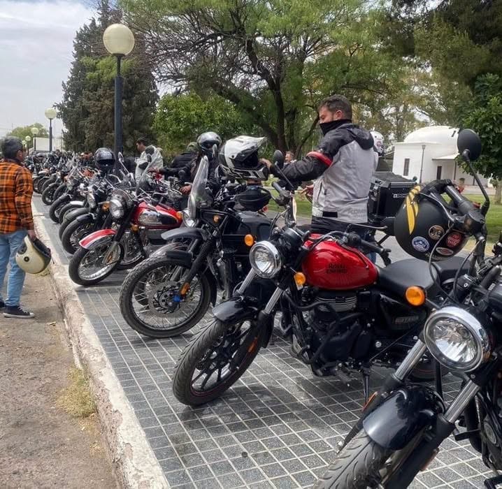 L DOMINGO, MOTOS ANTIGUAS EN EL MUSEO LAS BÓVEDAS